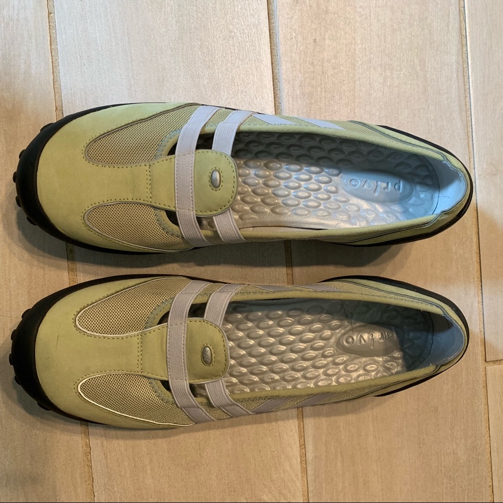 Privo By Clarks Women's Flat Shoes Size 10M